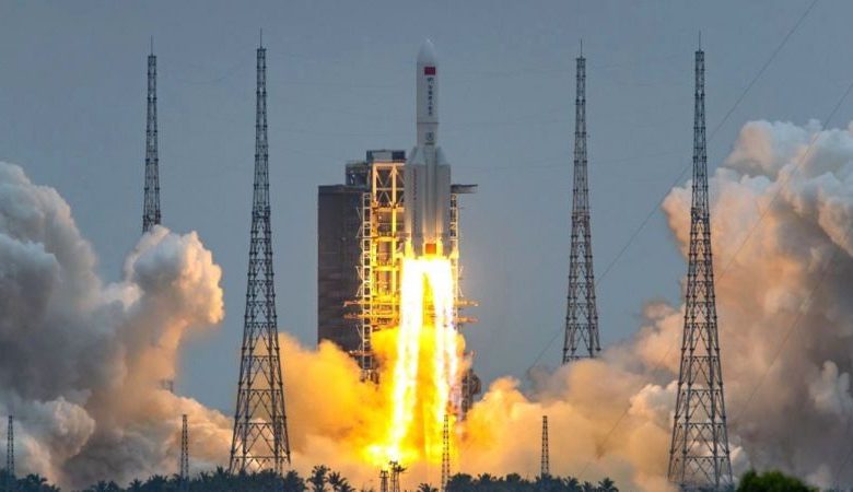 أقلع ثلاثة رواد فضاء صينيون في رحلة م باتجاه محطة "القصر السماوي" التي تبنيها بكين في مواجهة محطة الفضاء الدولية، 2 118244837 118251373 gettyimages 1315111799 1