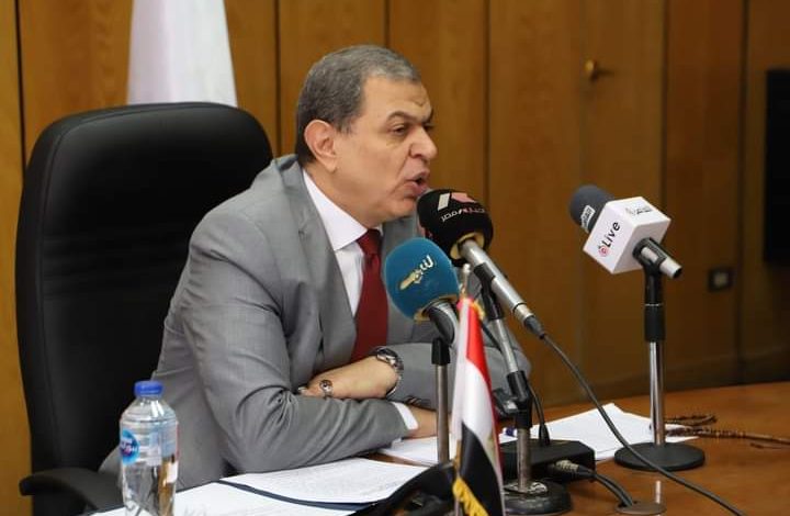 تعيين 1860 شاباً وصرف 395 ألف جنيه للعمالة غير المنتظمة بالبحيرة 1 FB IMG 1642061400870