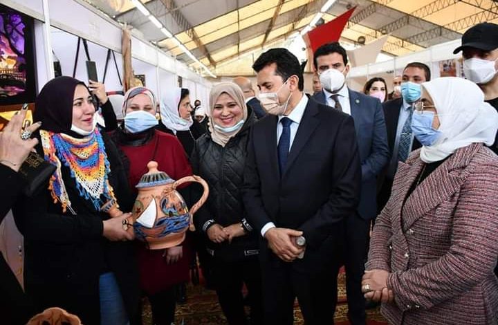 إفتتاح معرض لمنتجات الشباب اليدوية والتراثية بمركز التنمية الشبابية بالجزيرة 4 FB IMG 1644523256730 1