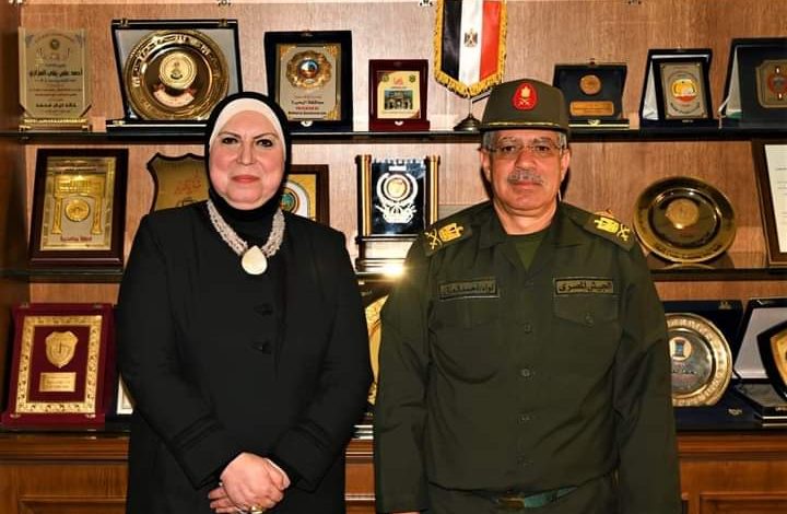 نيفين جامع: توجيهات رئاسية بالتوسع فى المناطق و المجمعات الصناعية بالمحافظات وفى مختلف القطاعات الإنتاجية 2 FB IMG 1644690009124