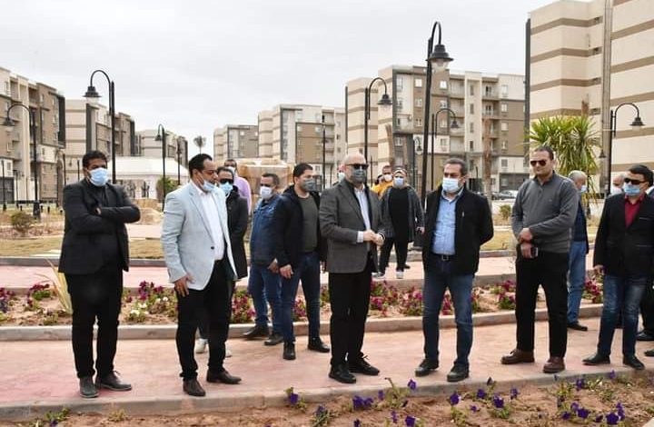 وزير الإسكان يتفقد المشروعات السكنية بمدينتى حدائق أكتوبر وأكتوبر الجديدة 3 FB IMG 1645715640574