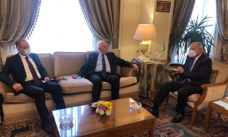 الأحمد يطلع أبو الغيط على آخر التطورات السياسية والمستجدات بفلسطين 2 IMG 20220221 WA0098