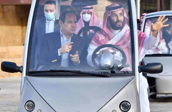 الرئيس السيسي يقوم بجولة تفقدية في حي الطريف التراثي بالعاصمة الرياض بصحبة الأمير محمد بن سلمان 6 FB IMG 1646770179114