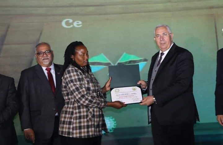 وزير الزراعة يشهد الحفل الختامي لانتهاء الدورات التدريبية بالمركز المصري الدولي للزراعة 3 FB IMG 1647332656471