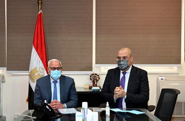 وزير الاسكان : قريبا الانتهاء من تنفيذ 4340 وحدة "إسكان اجتماعى" بمدينة بورسعيد الجديدة 4 FB IMG 1647333184409