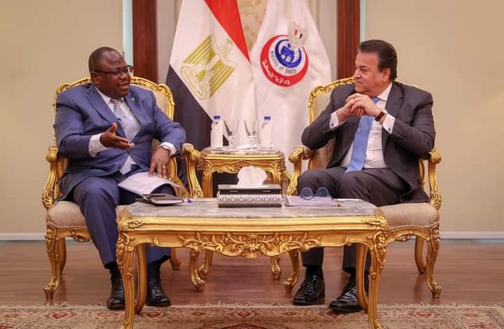 استقبال مرضى الحالات الحرجة من دولة زامبيا وعلاجهم بمستشفيات وزارة الصحة 3 FB IMG 1647792009179