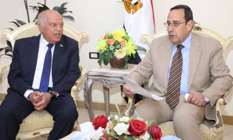 مشكلات معلمى شمال سيناء تستحوز على لقاء المحافظ والنقيب 4 IMG 20220324 WA0064