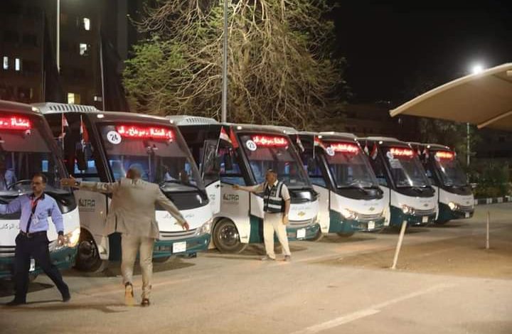 تدشين المرحلة الأولي من خدمات نقل الركاب بمحافظة سوهاج 4 FB IMG 1649582763446