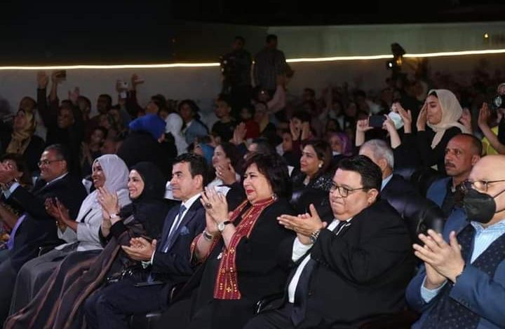 بمناسبة العاشر من رمضان الثقافة تفتتح برنامج هل هلالك ومعرض مساجد القاهرة التاريخية وتكريم عدد من أبطال أكتوبر 4 FB IMG 1649745471811