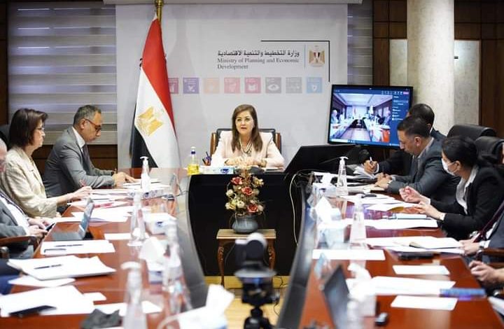 وفد بريطانى للترويج لاستضافة مصر لقمة المناخ COP 27 3 FB IMG 1650438786682