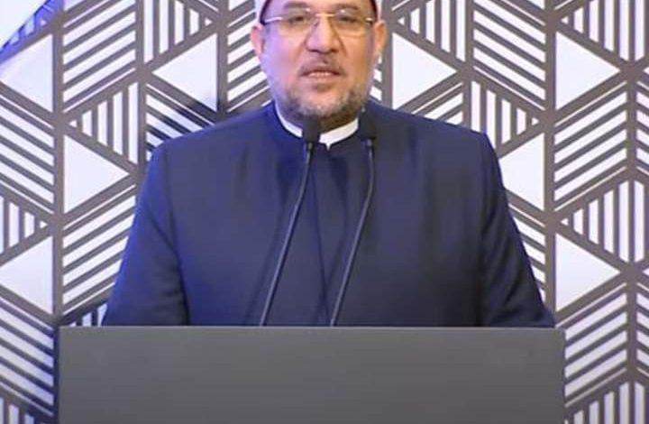 وزير الأوقاف : مصر خدمت القرآن الكريم وجعلت من تكريم حفظته خطًا ثابتًا لا تحيد عنه 1 FB IMG 1651050046062
