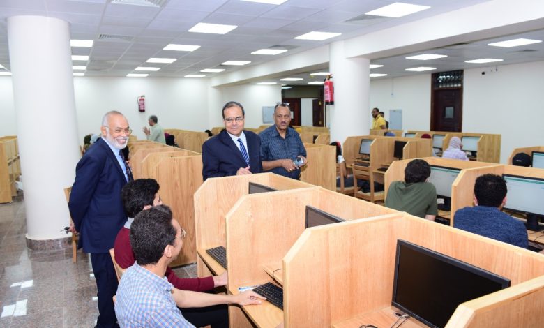 ٣٨٣طالب بطب سوهاج يؤدون امتحان الميدتيرم في مقرر النسا إلكترونيا. 3 IMG 20220406 WA0038