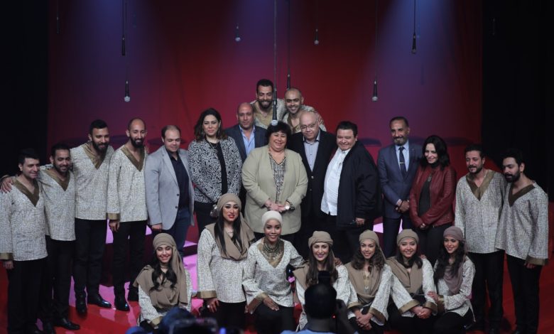 وزيرة الثقافة تشهد عرض البردة للبوصيرى بمركز الإبداع وختام فعاليات "هل هلالك" 4 IMG 20220426 WA0031