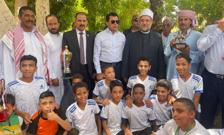 وزيرا الشباب والأوقاف ومحافظ الوادي يتفقدون مركز شباب الخارجة ويشاركون فى ماراثون دراجات 3 IMG 20220612 WA0068 1