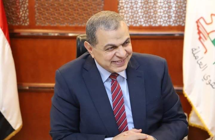 وزير القوي العاملة يتابع تنفيذ إجازة عيد الأضحى بالقطاع الخاص 1 FB IMG 1657359106611