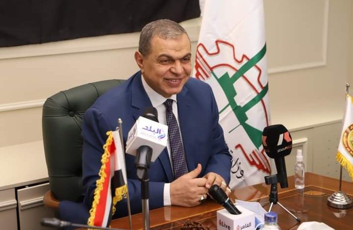 القوى العاملة تحصل 364 ألفا و221 جنيها مستحقات عامل مصرى توفى بالامارات 1 FB IMG 1657708151334