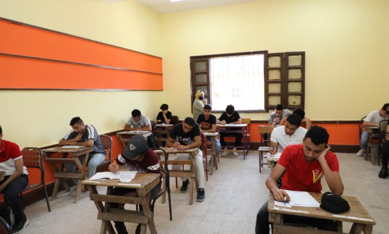 المديريات التعليمية استعدت لاستئناف الثانوية العامة بالفيزياء والتاريخ 3 IMG 20220620 WA00341