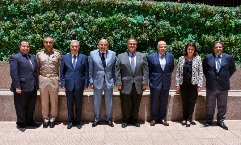 رئيسا جامعة عين شمس والإسكندرية يعلنان التؤامة والتعاون بين الجامعتين 1 IMG 20220705 WA0114