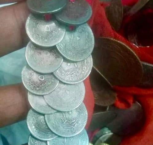 الاثار : ضبط 97 عملة معدنية بمطار الأقصر الدولي 3 FB IMG 1660577555397