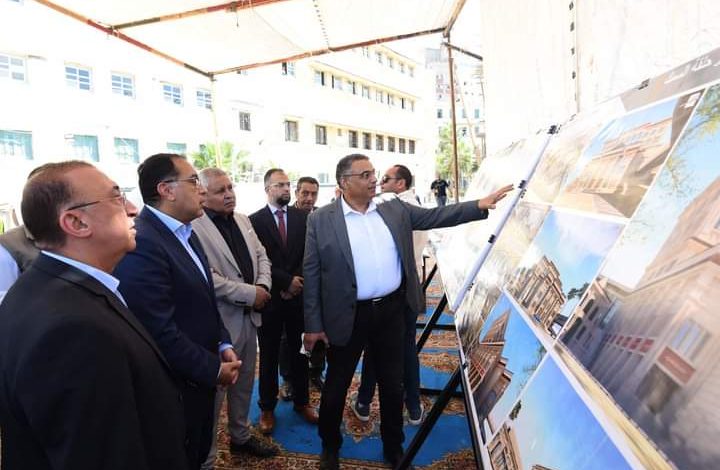 رئيس الوزراء يتفقد مشروع تطوير حلقة السمك بالإسكندرية 3 FB IMG 1660763877382