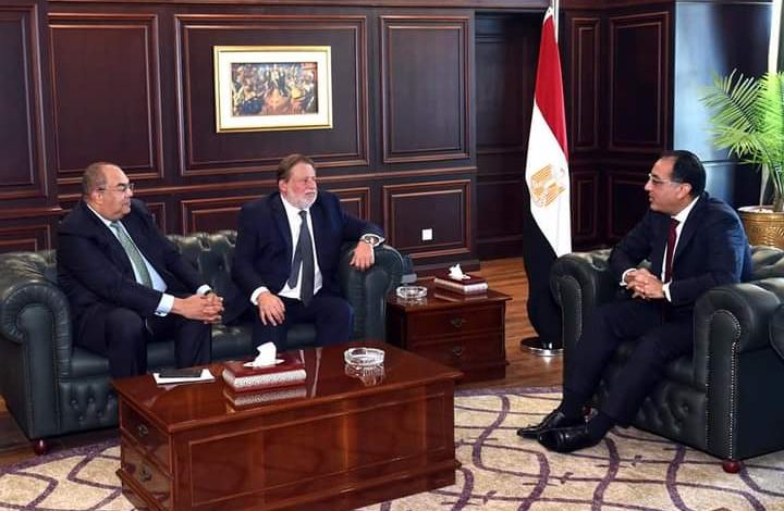 رئيس الوزراء يناقش مع رئيس البنك الدولى والقائم برئاسة البنك المركزى الجديد الملفات الاقتصادية العالمية 1 FB IMG 1660847669729