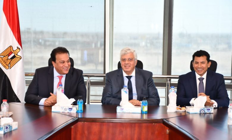 وزير الشباب والرياضة يلتقي مجلس إدارة الإتحاد الرياضي للجامعات 5 IMG 20220818 WA0028