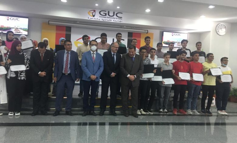 منصور يؤكد قد يصل خريجي الجامعة الألمانية بالقاهرة للفوز بنوبل 1 IMG 20220819 WA0060