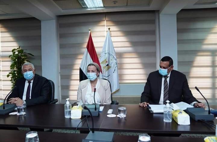 ثلاث وزراء يناقشون خطة مواجهة نوبات تلوث الهواء الحادة ٢٠٢٢ 4 FB IMG 1662111973474