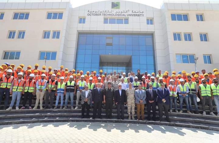 وزير التعليم العالي يتفقد جامعة السادس من أكتوبر التكنولوجية 5 FB IMG 1662200778681