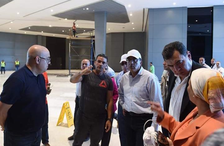 رئيس الوزراء يتفقد قاعة مؤتمرات قمة المناخ بشرم الشيخ 3 FB IMG 1662828412508