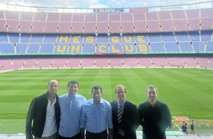 وزير الرياضة يتفقد ملعب "الكامب نو" بمدينة برشلونة فور وصوله إلى أسبانيا 4 FB IMG 1664477610463
