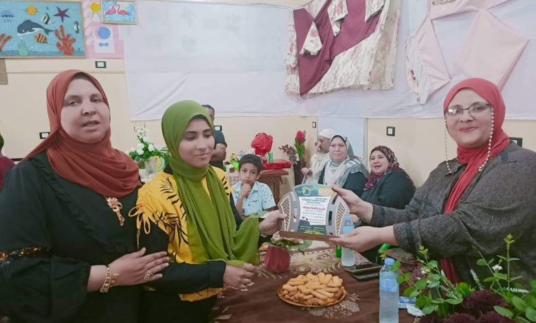 المرأة الأفريقية تكرم ٢٥ طالبا وطالبة من أوائل الشهادات بالغربية 6 IMG 20220911 WA0138