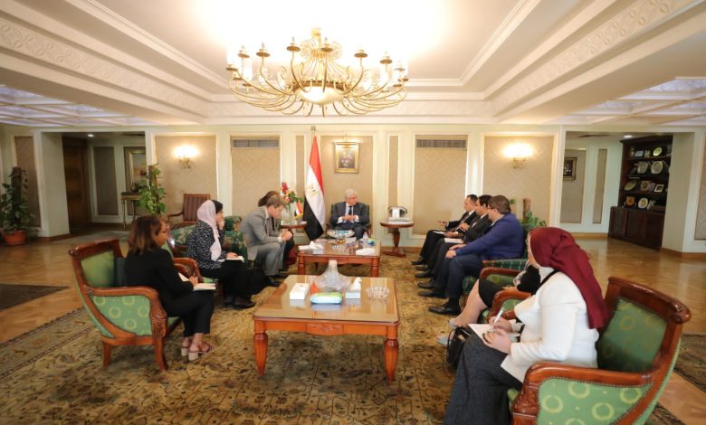 وزير التعليم العالي يلتقي وفد البنك الدولي لبحث التعاون المُشترك 1 IMG 20220913 WA0008