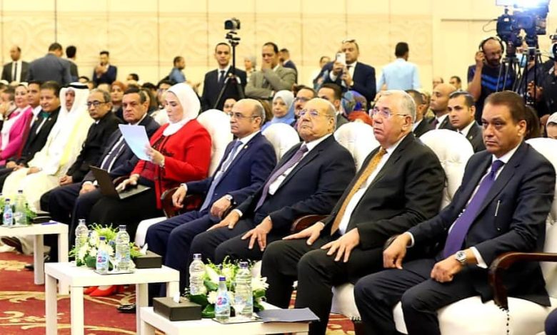 وزير الزراعة يشارك فى المؤتمر العربي الأول للمناخ والتنمية المستدامة 3 IMG 20220918 WA0063