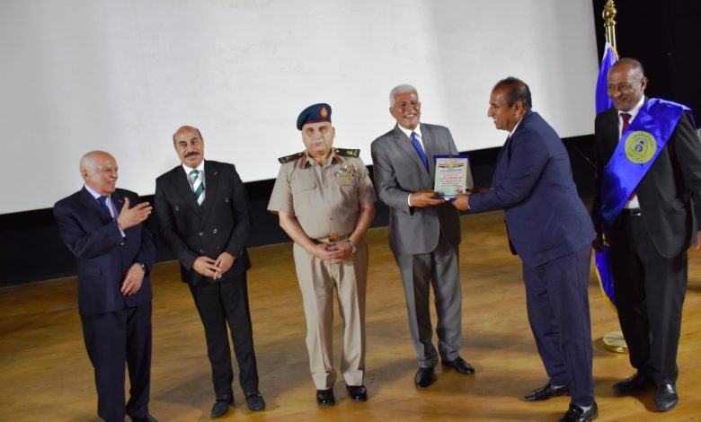 تكريم الدكتور أحمد غلاب رئيس جامعة أسوان السابق 1 IMG 20220929 WA0082