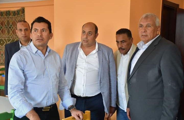 بحضور ٣ محافظين ..وزير الرياضة يفتتح أعمال تطوير المدينة الشبابية بمدينة الخارجة 1 FB IMG 1664818318583