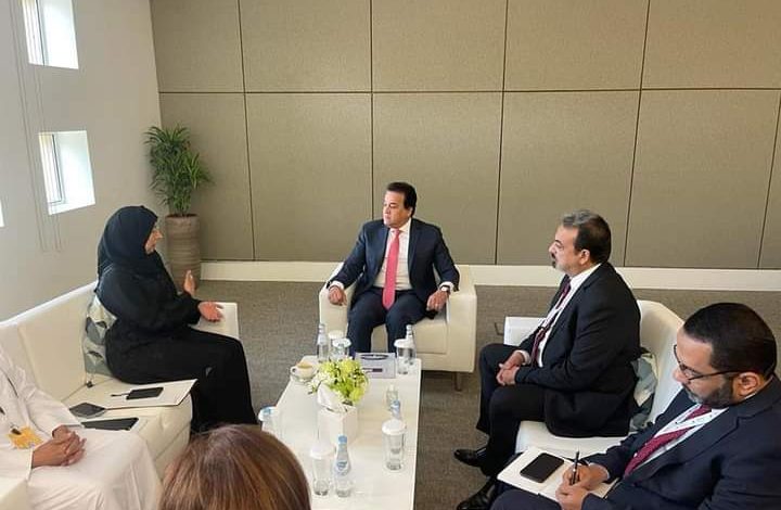 وزير الصحة يهنئ نظيرته القطرية على نجاح مؤتمر القمة العالمي للابتكار في الرعاية الصحية 1 FB IMG 1665084577969