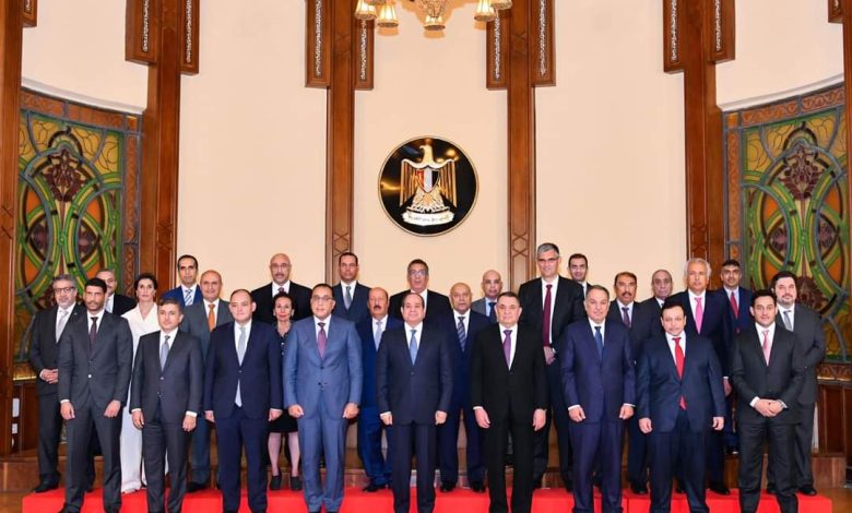 الرئيس عبد الفتاح السيسي يستقبل وفداً اقتصادياً من رموز مجتمع الأعمال بدولة الكويت 1 IMG 20221002 WA0125