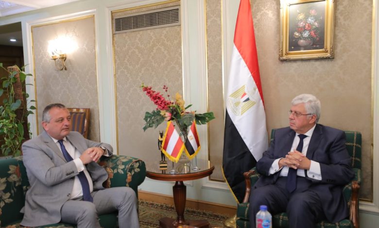 وزير التعليم العالي يستقبل سفير النمسا بالقاهرة 1 IMG 20221021 WA0131