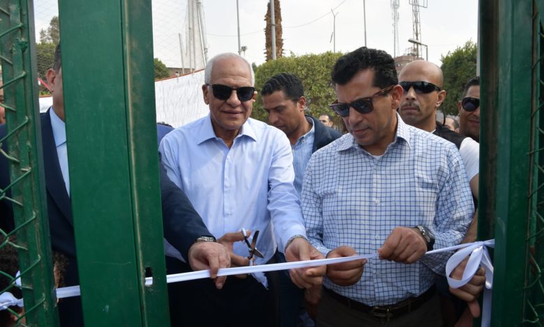 وزير الرياضة ومحافظ الجيزة يفتتحان عددًا من ملاعب كرة القدم الخماسية بمراكز شباب بشتيل وأم خنان والشيخ عثمان الحوامدية 5 IMG 20221029 WA0109