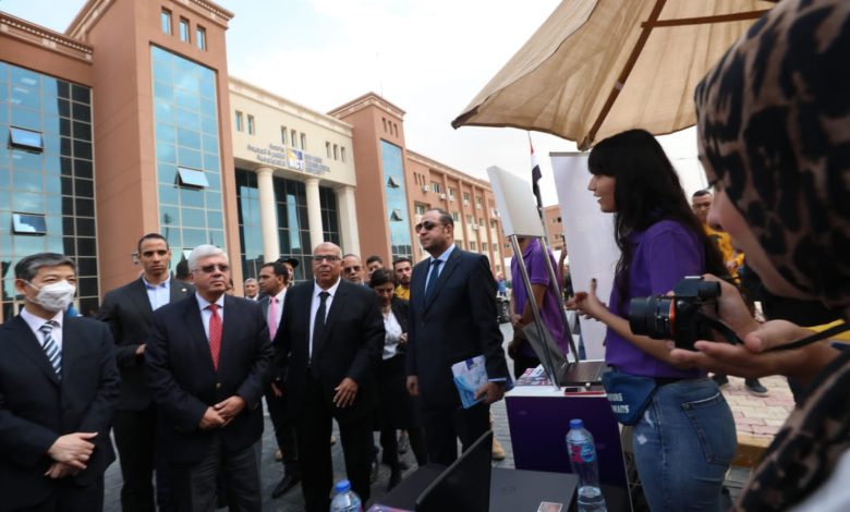 افتتاح المؤتمر الأول لريادة الأعمال والابتكار والتوظيف للجامعات التكنولوجيه 3 IMG 20221101 WA0057