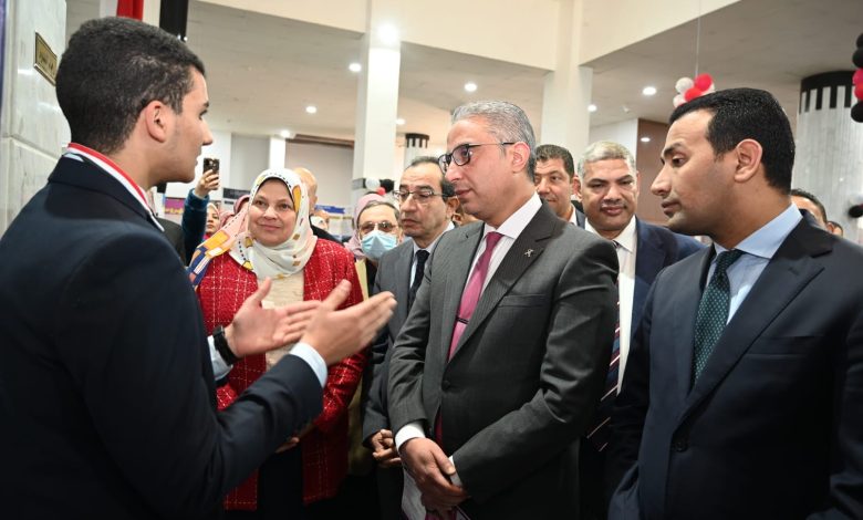 محافظ الفيوم ورئيس الجامعة يتفقدان المعرض المحلي للعلوم والتكنولوجيا 1 IMG 20221228 WA0052