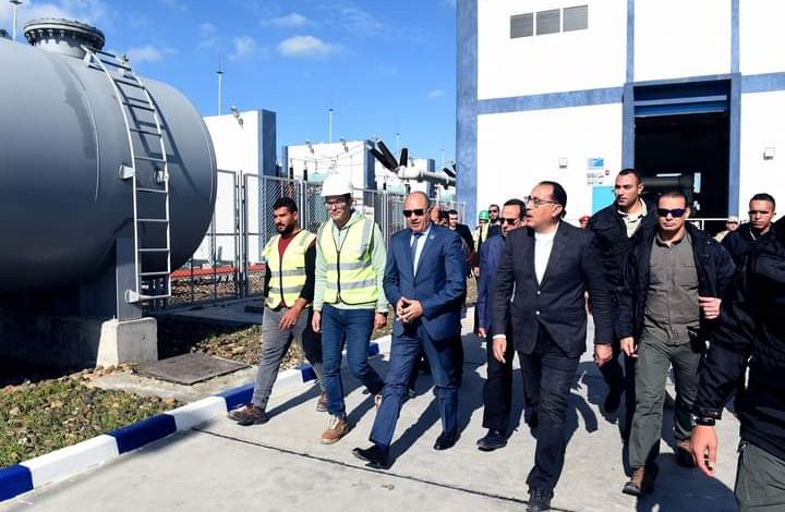 رئيس الوزراء و7 وزراء فى جولة موسعة بمحافظة شمال سيناء لمتابعة تنفيذ المشروعات التنموية والخدمية بها 5 FB IMG 1673696839102