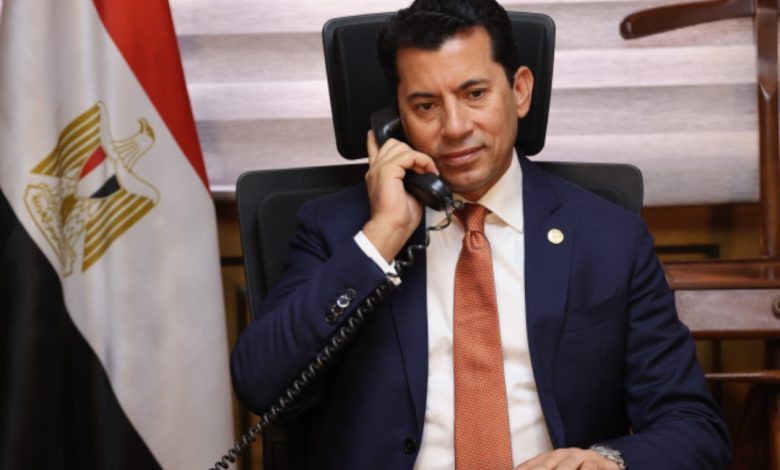 وزير الشباب والرياضة يتواصل مع بطلة "قادرون باختلاف" في القوس والسهم 1 IMG 20221227 WA0058