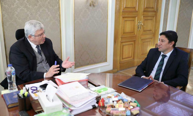 وزير التعليم العالي يلتقى النقيب العام لنقابة البيطريين 1 IMG 20230117 WA0079