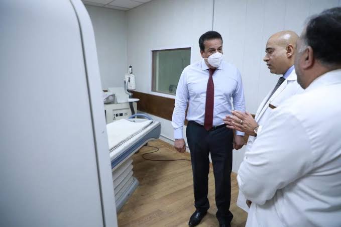 وزير الصحة يتفقد 3 مستشفيات ومكتب صحة القاهرة 3 IMG 20230121 WA0231