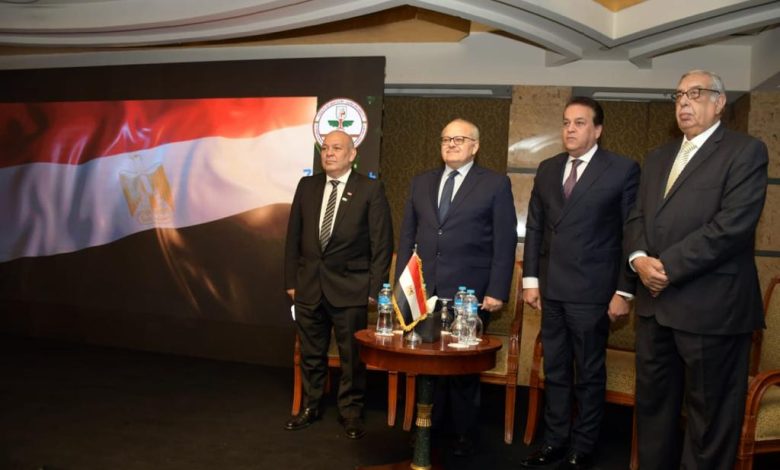 رئيس جامعة القاهرة ووزير الصحة يفتتحان المؤتمر العلمي الدولي "نحو طب الأسنان الرقمي والأخضر 1 IMG 20230125 WA0015