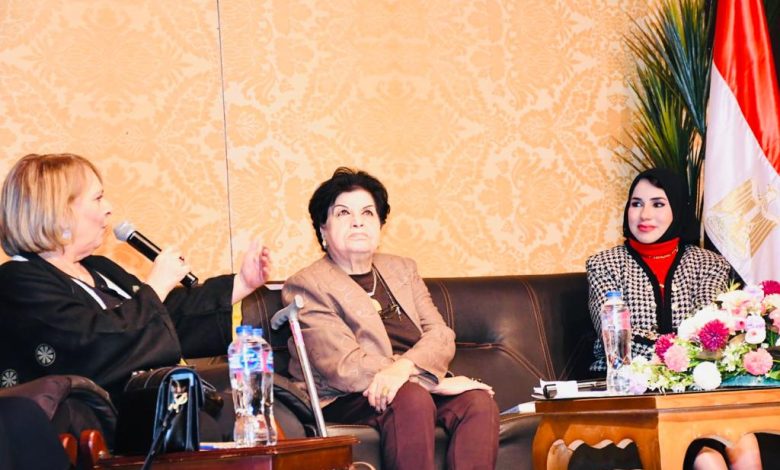 ملتقى الهناجر الثقافى يناقش "المرأة المصرية.. أصل الحكاية" 4 IMG 20230323 WA0017