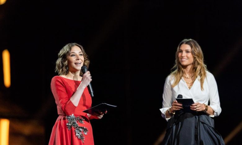 في ملتقى للفنون والثقافات المختلفة فاطمة البنوي تشارك في استضافة عرض العلا: تحت النجوم 4 الخبر2