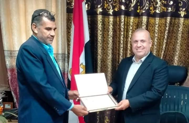 تكريم مدير التعليم الزراعي بدمياط لبلوغه السن القانوني للتقاعد 3 FB IMG 1681498108184